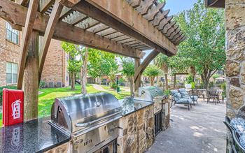 Outdoor Kitchen